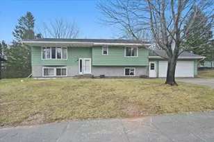 56 Nelson Dr, Silver Bay, MN 55614 - Photo 2