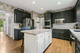 3588 Commonwealth Bay, Woodbury, MN 55125 - Photo 2