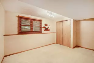 6715 Ashton Ave NE, Fridley, MN 55432 - Photo 20