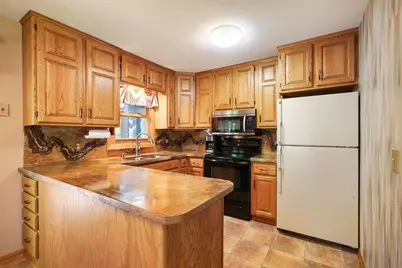 6715 Ashton Avenue NE, Fridley, MN 55432 - Photo 8
