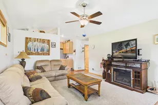 2211 Ridgedale Dr SE, Alexandria, MN 56308 - Photo 2