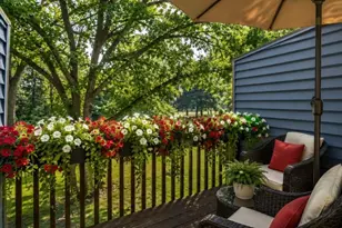 5942 Fernwood St, Shoreview, MN 55126 - Photo 8