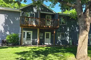 5942 Fernwood St, Shoreview, MN 55126 - Photo 2