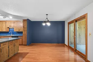 72 Garden Dr, Burnsville, MN 55337 - Photo 12