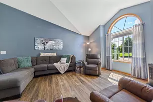 1555 Cornerstone Ln, Owatonna, MN 55060 - Photo 6