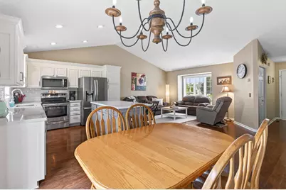 7833 Jorgensen Avenue S, Cottage Grove, MN 55016 - Photo 12