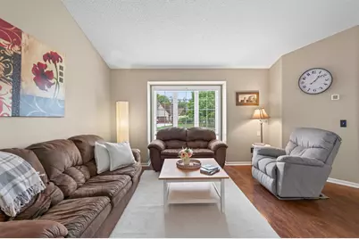 7833 Jorgensen Avenue S, Cottage Grove, MN 55016 - Photo 8