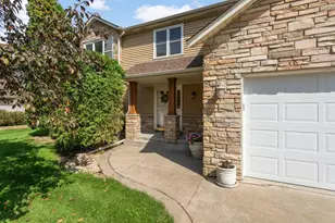 9622 Polaris Ln N, Maple Grove, MN 55369 - Photo 2