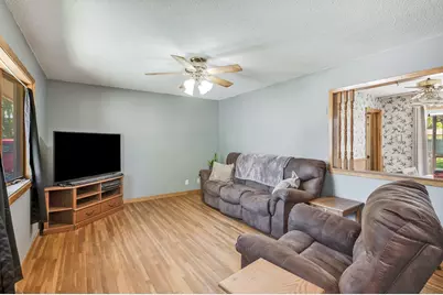 305 Maywood Avenue, Eagle Lake, MN 56024 - Photo 6