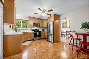 8454 Pleasant View Dr, Mounds View, MN 55112 - Photo 10