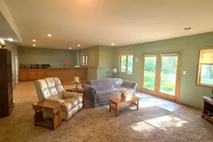 3906 Silver Creek Rd NE, Rochester, MN 55906 - Photo 24