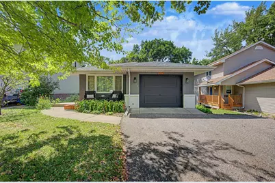 2725 Parkview Boulevard, Robbinsdale, MN 55422 - Photo 1