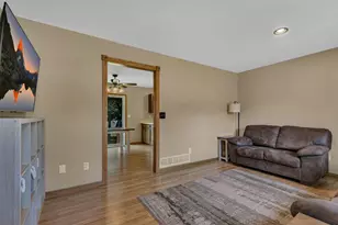 2135 247th St, Saint Augusta, MN 56301 - Photo 8