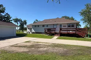 45262 State Hwy 11, Roseau, MN 56751 - Photo 2