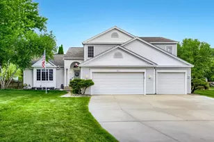 17411 Honeysuckle Ct, Lakeville, MN 55044 - Photo 1