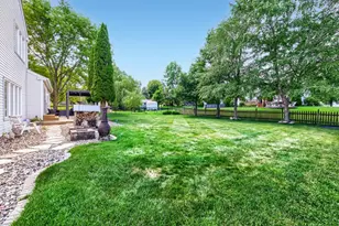 17411 Honeysuckle Ct, Lakeville, MN 55044 - Photo 6