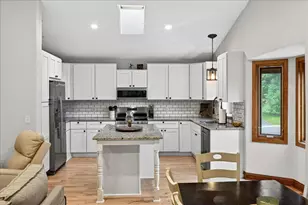 1222 Saddlebrook Ln, Woodbury, MN 55125 - Photo 10