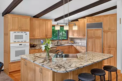16808 Blenheim Way, Minnetonka, MN 55345 - Photo 6