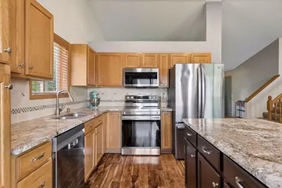 1049 Bonnieview Drive, Woodbury, MN 55129 - Photo 14