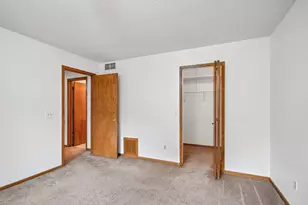 2580 Bedford Ct, Mendota Heights, MN 55120 - Photo 22