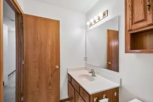 2580 Bedford Ct, Mendota Heights, MN 55120 - Photo 26