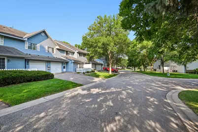 2580 Bedford Court #16, Mendota Heights, MN 55120 - Photo 4