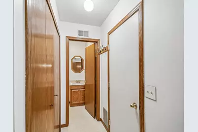 2580 Bedford Court #16, Mendota Heights, MN 55120 - Photo 14