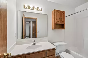 2580 Bedford Ct, Mendota Heights, MN 55120 - Photo 24