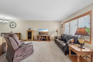 12615 Pond View Rd, Zimmerman, MN 55398 - Photo 6