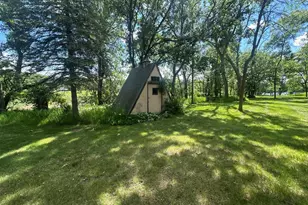 1402 N McKay Ave NE, Alexandria, MN 56308 - Photo 6