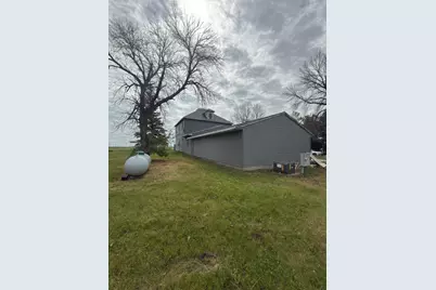 93883 580th Avenue, Mountain Lake, MN 56159 - Photo 6