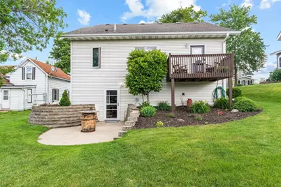 208 High Avenue, Wanamingo, MN 55983 - Photo 2