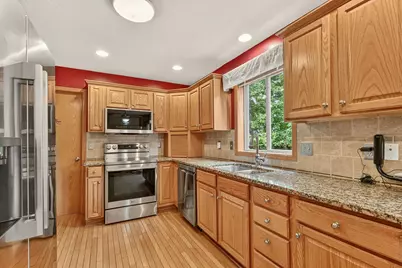 931 Pine Court NE, Pine Island, MN 55963 - Photo 12
