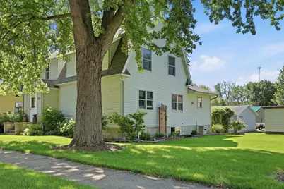424 E 11th Street, Gibbon, MN 55335 - Photo 2