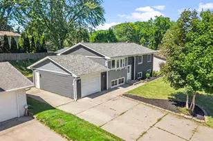 2090 Carnelian Ln, Eagan, MN 55122 - Photo 1