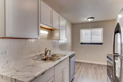 1120 Bryant Avenue, South Saint Paul, MN 55075 - Photo 8