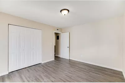 1120 Bryant Avenue, South Saint Paul, MN 55075 - Photo 12