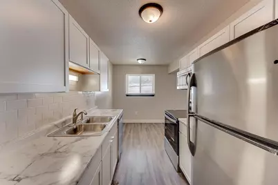 1120 Bryant Avenue, South Saint Paul, MN 55075 - Photo 6