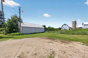 28287 273rd Ave, Fountain, MN 55935 - Photo 34