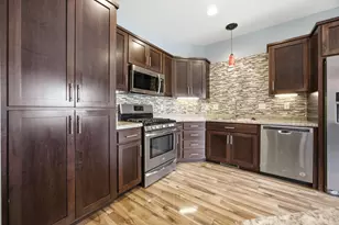 630 Westminster Dr, Moorhead, MN 56560 - Photo 6