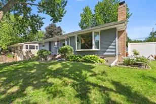 7918 59th Ave N, New Hope, MN 55428 - Photo 2