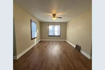 905 9th Avenue SW, Austin, MN 55912 - Photo 2