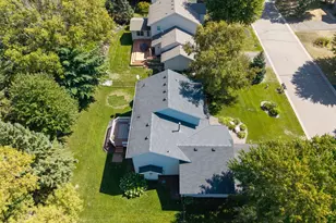 8106 Greenbriar Ln, Woodbury, MN 55125 - Photo 56