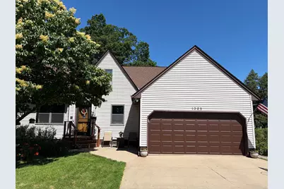 1025 3rd Avenue S, Saint James, MN 56081 - Photo 2
