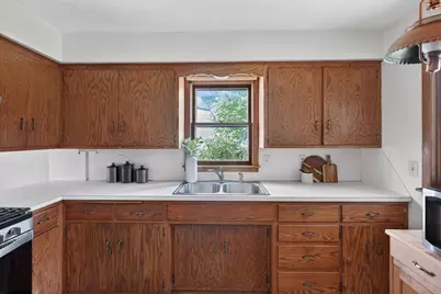 1124 Norton Street, Saint Paul, MN 55117 - Photo 6