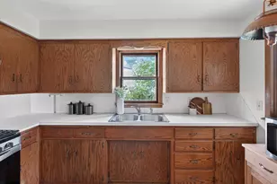 1124 Norton St, Saint Paul, MN 55117 - Photo 6