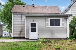 1124 Norton St, Saint Paul, MN 55117 - Photo 10
