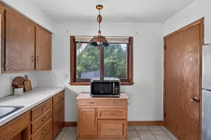 1124 Norton St, Saint Paul, MN 55117 - Photo 4