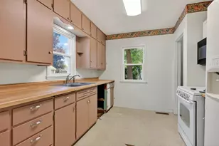 1411 Douglas St, Alexandria, MN 56308 - Photo 14