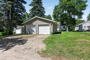 1411 Douglas St, Alexandria, MN 56308 - Photo 46